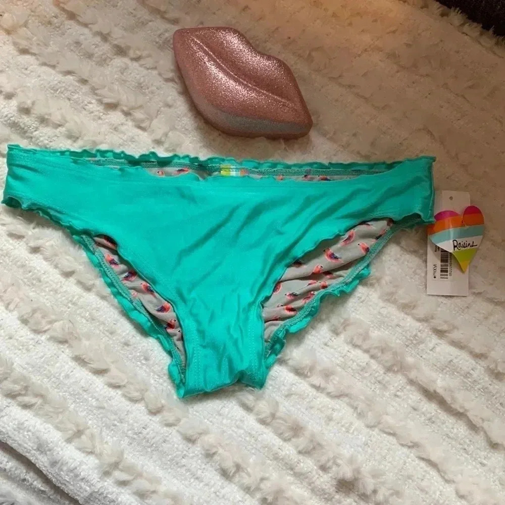 Raisins Bikini